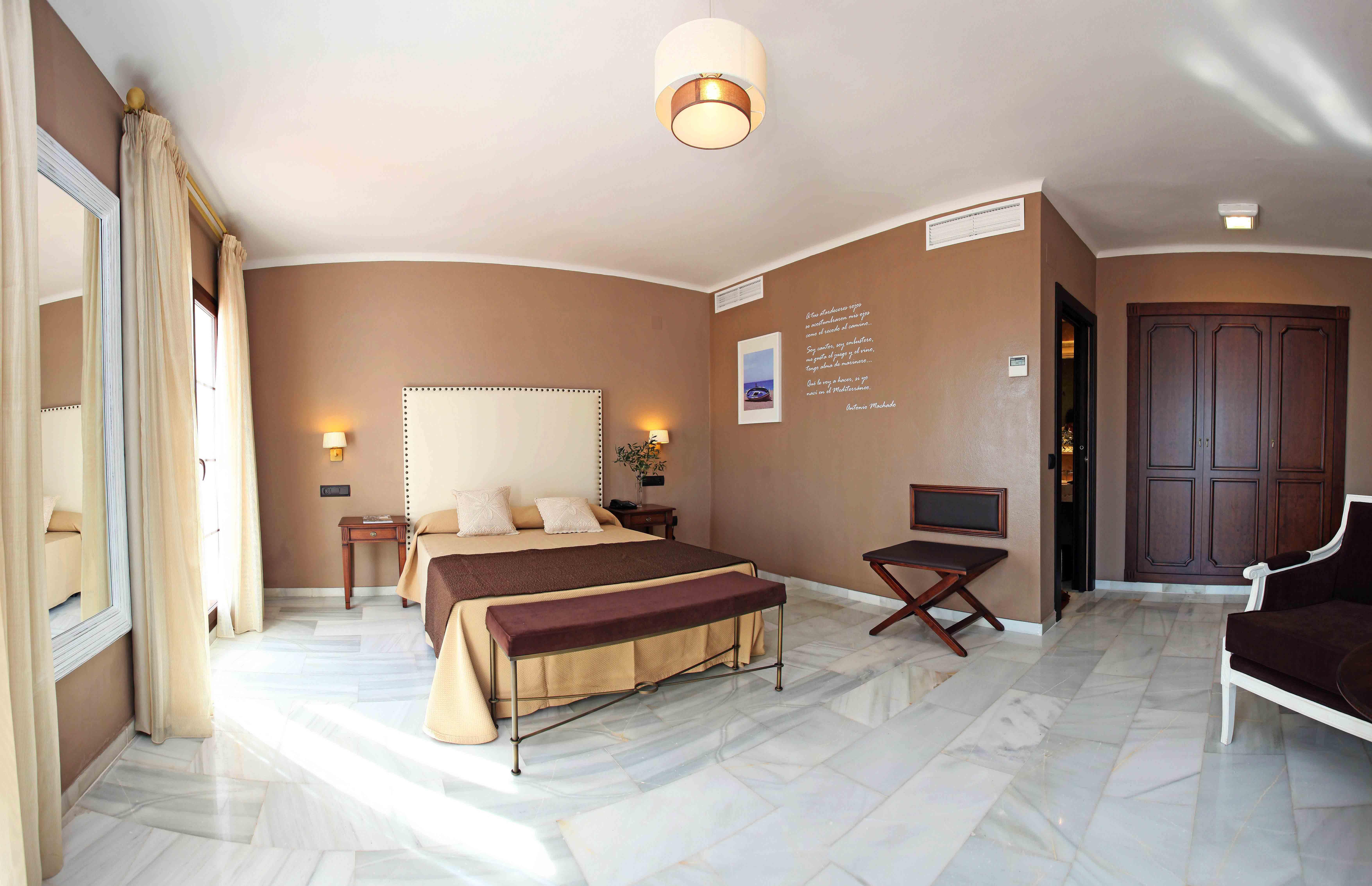 Hotel La Fonda Benalmádena Oda fotoğraf